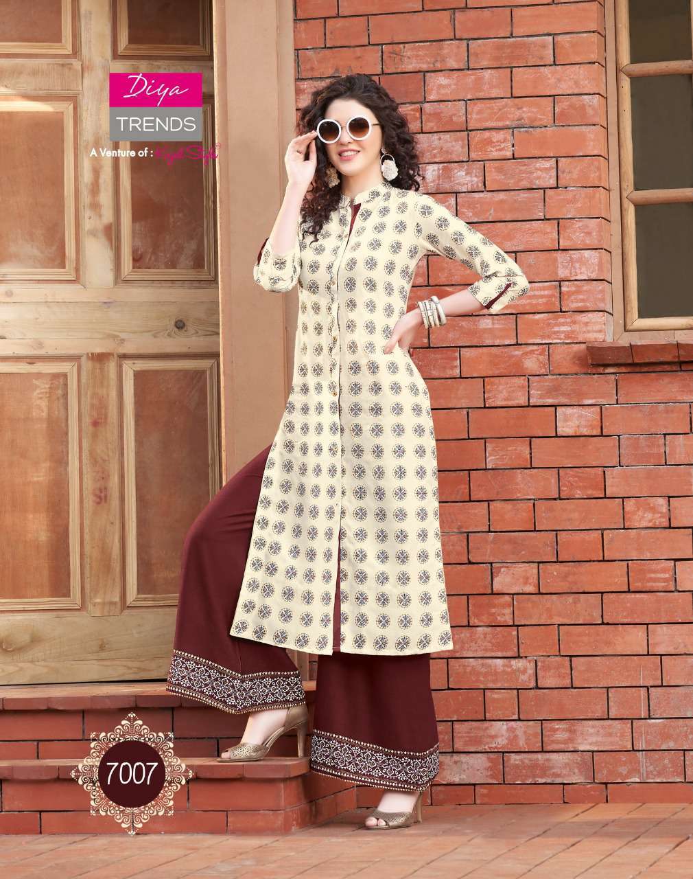 White & Yellow Cotton Yarndyed Kurti