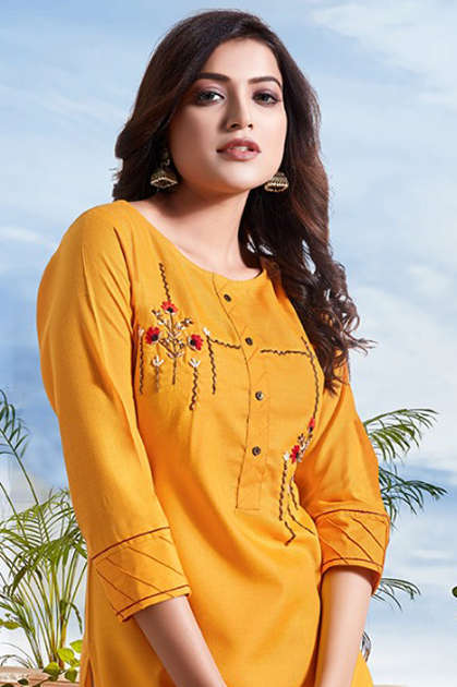 10 Trending Kurti Designs That Are Masterpieces For All Your Occasions -  KALKI Fashion Blog