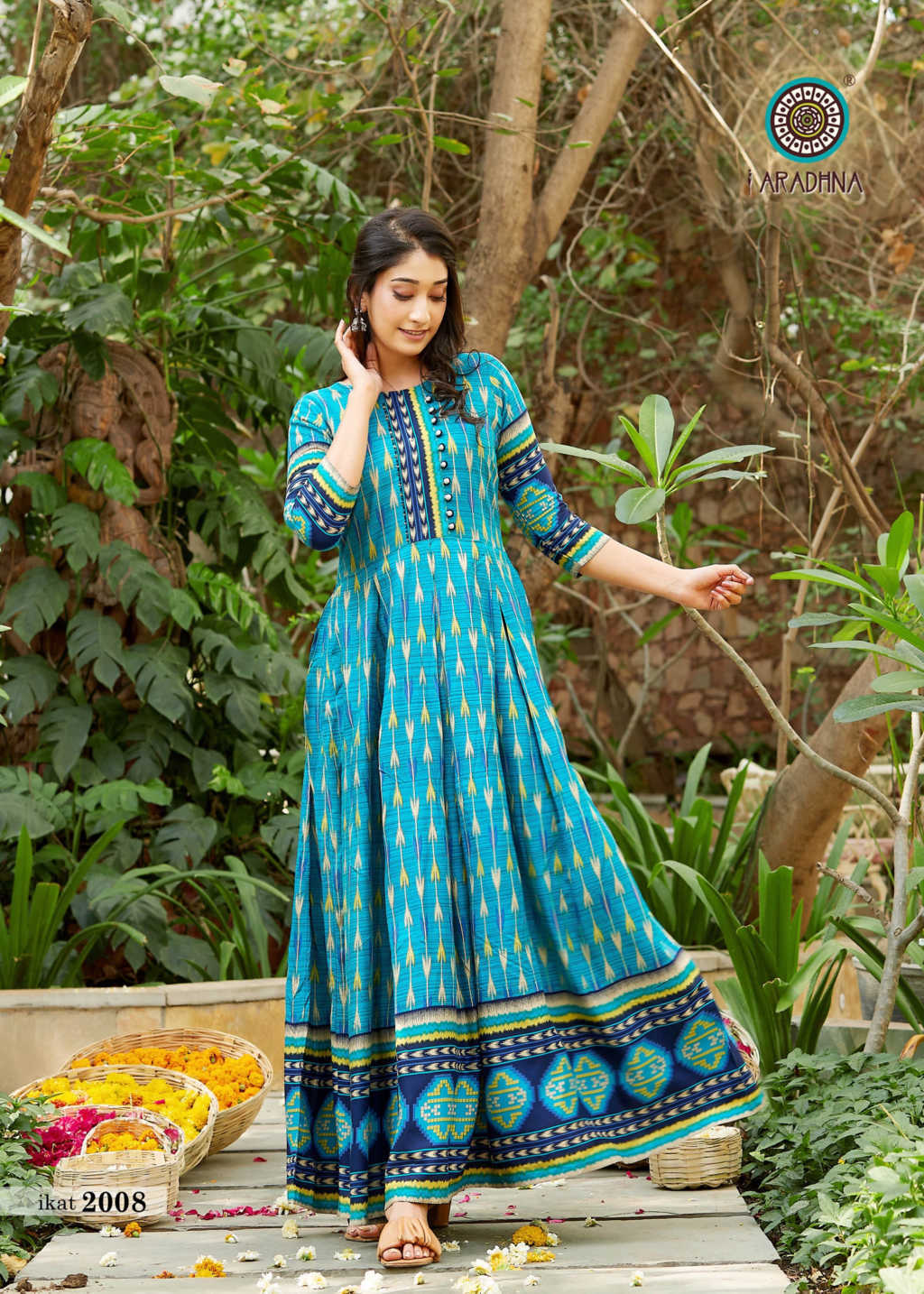 Buy Latest Designer Kurtis Online for Woman | Handloom, Cotton, Silk  Designer Kurtis Online - Sujatra