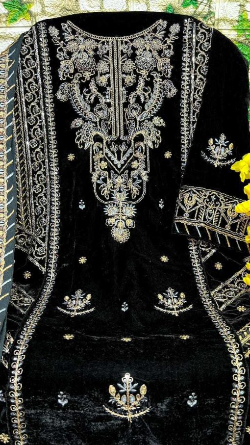 Dinsaa Ds 230 Velvet Pashmina Salwar Suit Catalog 5 Pcs 13 510x907 - Dinsaa Ds 230 Velvet Pashmina Salwar Suit Catalog 5 Pcs