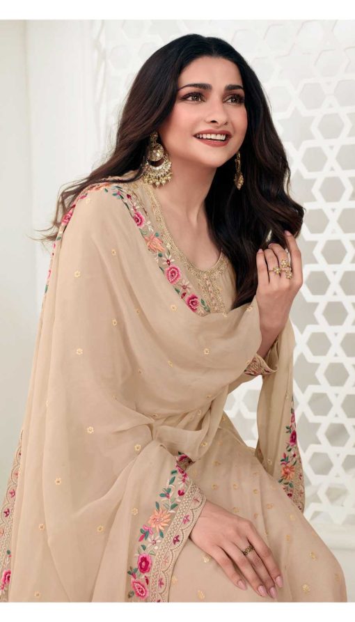 Vinay Kaseesh Neera Viscose Jacquard Salwar Suit Catalog 6 Pcs 2 510x893 - Vinay Kaseesh Neera Viscose Jacquard Salwar Suit Catalog 6 Pcs