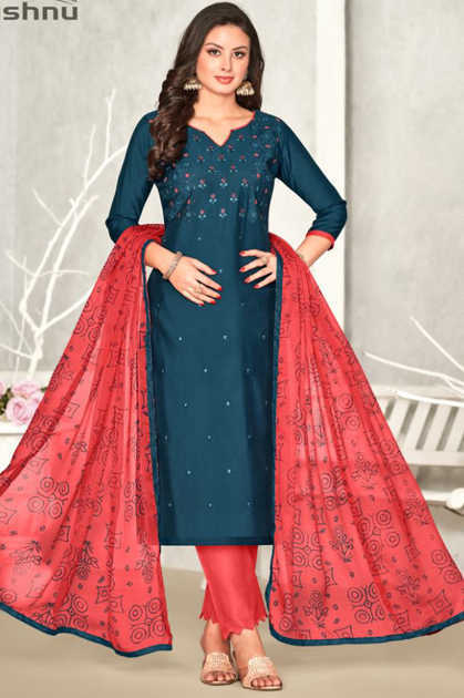 50 Latest Design of Patiala Salwar Suit Design (2022) - Tips and Beauty |  Suit designs, Ladies tops fashion, Punjabi suits party wear