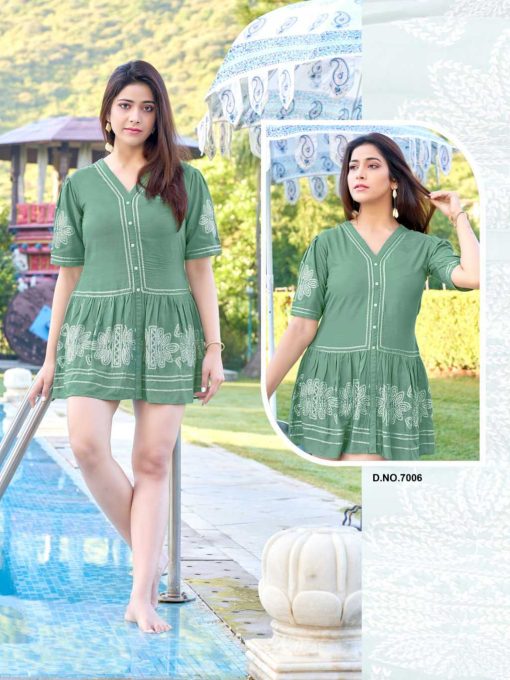 V Raaji Bold Viscose Tops Catalog 8 Pcs 4 510x680 - V Raaji Bold Viscose Tops Catalog 8 Pcs