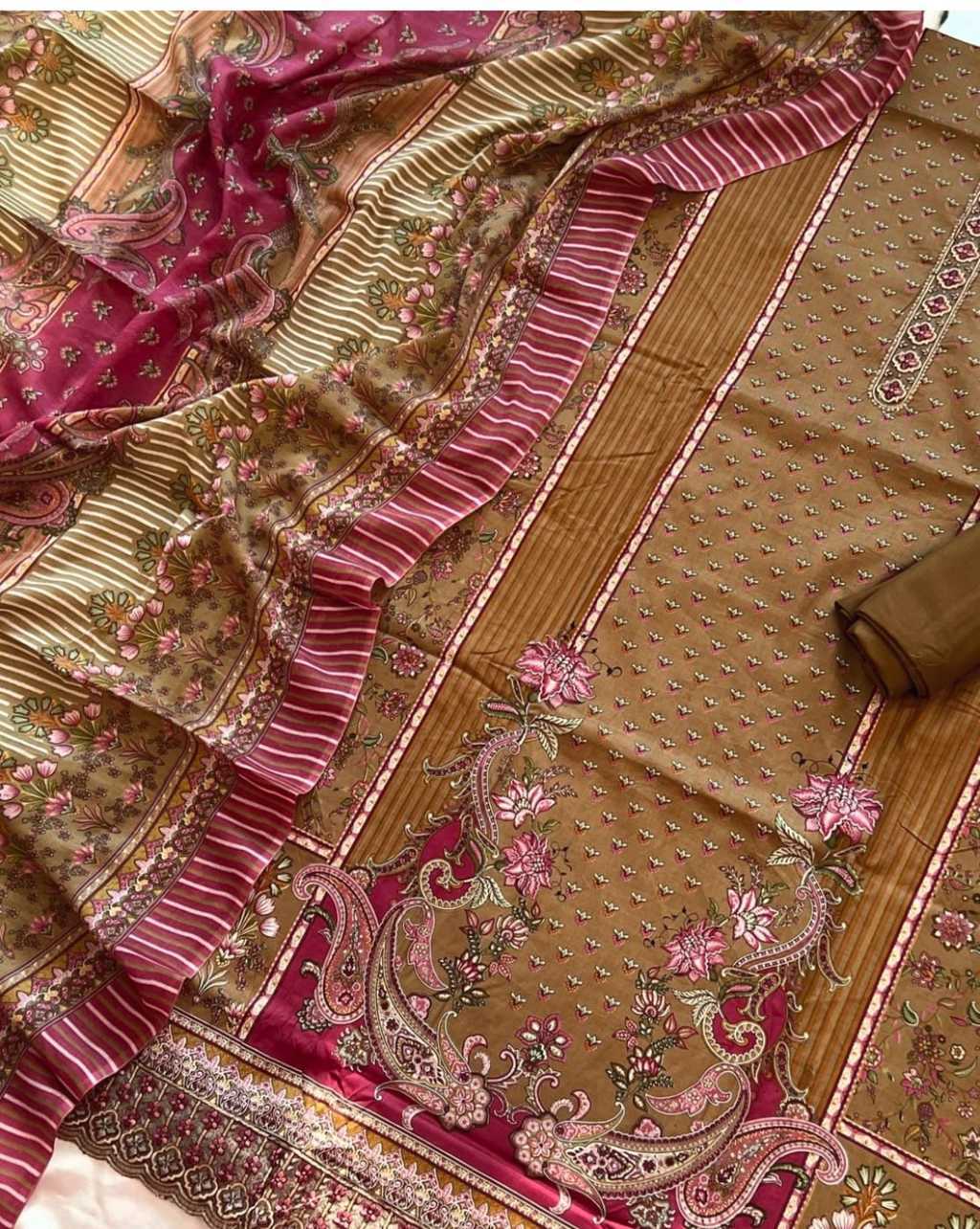 Meraki The Heritage Shop Lawn Salwar Suit Catalog 6 Pcs - Image 4