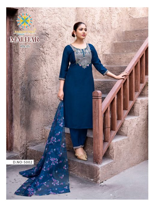 Passion Tree Malhar Vol 5 Kurti with Dupatta Bottom Silk Catalog 6 Pcs 4 510x692 - Passion Tree Malhar Vol 5 Kurti with Dupatta Bottom Silk Catalog 6 Pcs