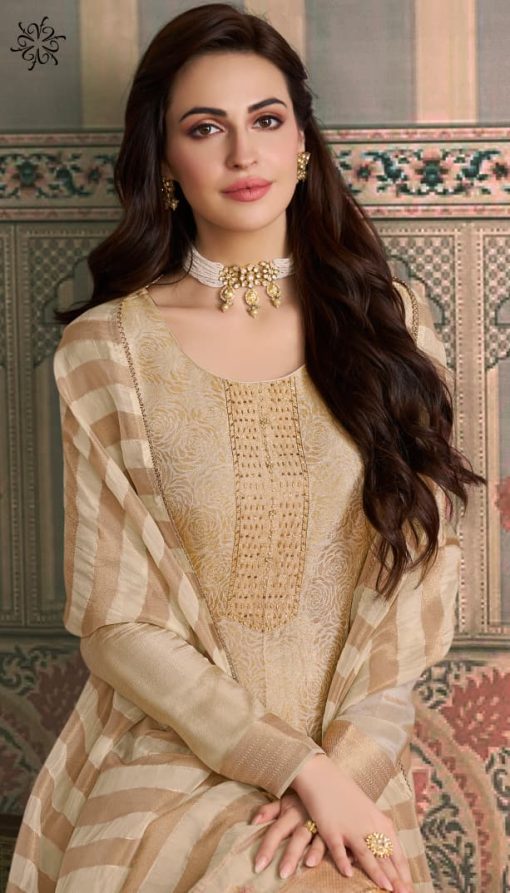 Kuleesh Shardha by Vinay Jacquard Salwar Suit Catalog 4 Pcs 7 510x893 - Kuleesh Shardha by Vinay Jacquard Salwar Suit Catalog 4 Pcs