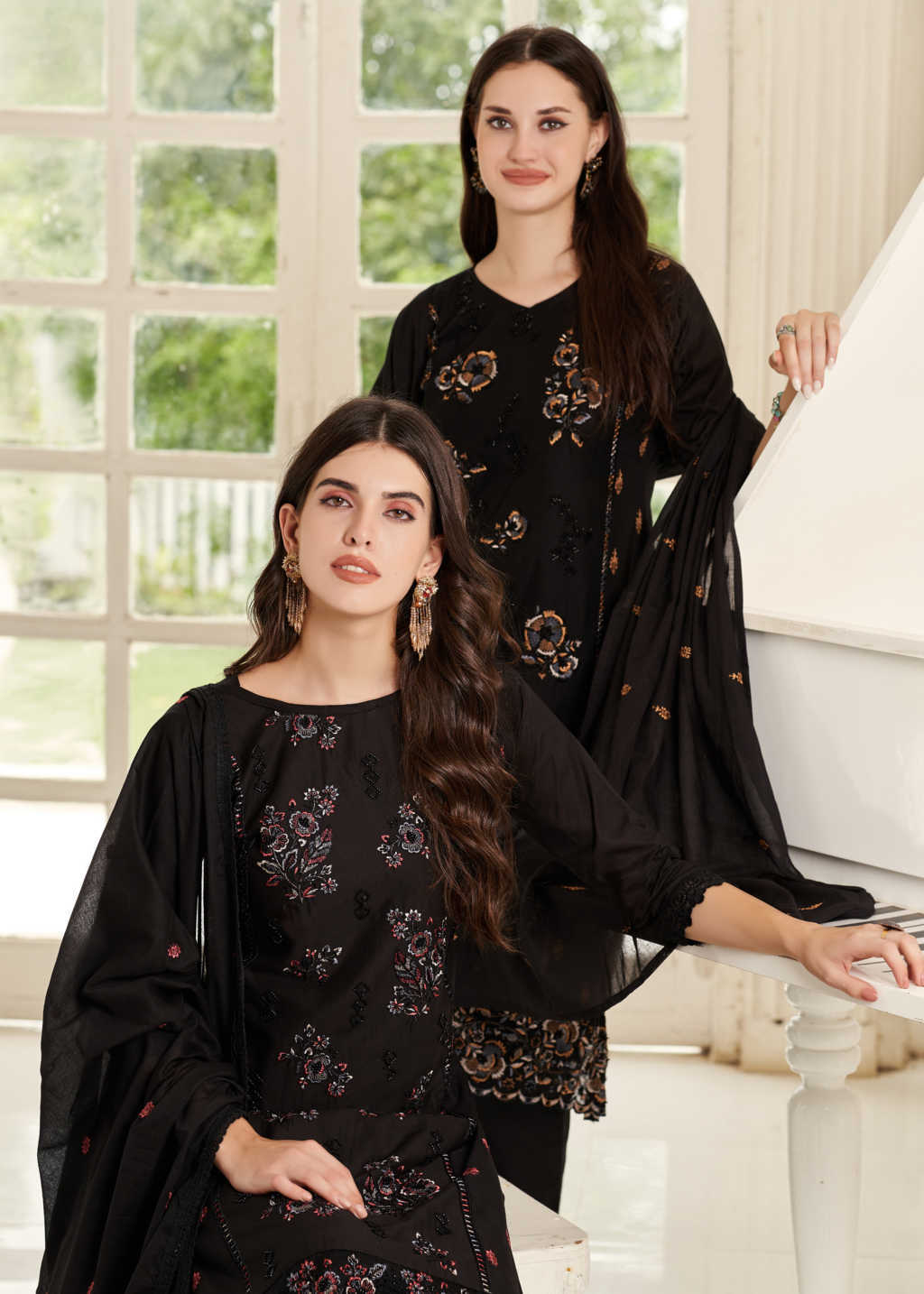 Alok Zar Douzi Cambric Salwar Suit Catalog 4 Pcs (6) Alok Zar Douzi Cambric Salwar Suit Catalog 4 Pcs - Image 7