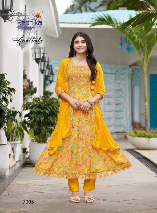 Radhika Anarkali Vol 7 Kurti with Dupatta Bottom Rayon Catalog 6 Pcs - Image 9
