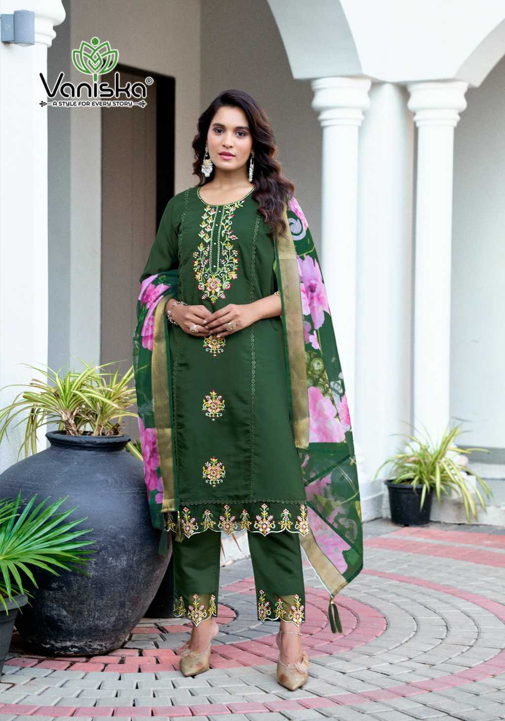 Vaniska Dastoor Vol 1 Kurti with Dupatta Bottom Silk Catalog 6 Pcs (10) Vaniska Dastoor Vol 1 Kurti with Dupatta Bottom Silk Catalog 6 Pcs - Image 11