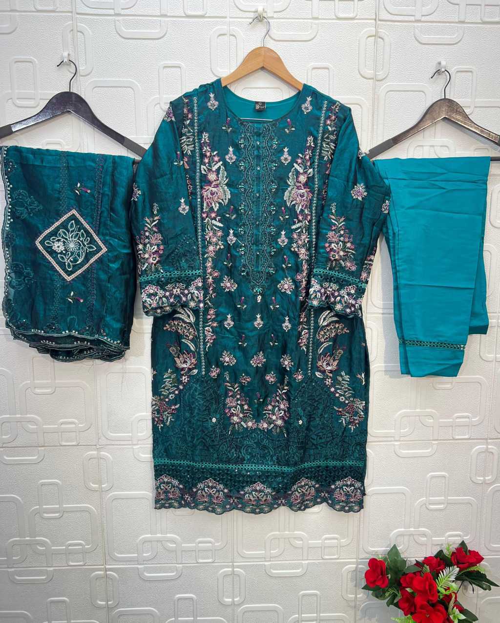 Bilqis B 190 A-D Fancy Readymade Salwar Suit Catalog 4 Pcs (4) Bilqis B 190 A-D Fancy Readymade Salwar Suit Catalog 4 Pcs - Image 5