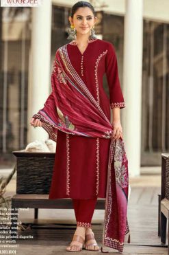 Woodee Prachi Kurti with Dupatta Bottom Rayon Catalog 6 Pcs