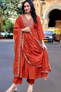 Kadlee Shehnaz Chanderi Kurti with Dupatta Bottom Catalog 4 Pcs
