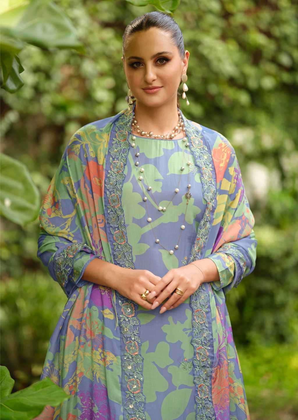 The Heritage Shop Gazab Vol 2 Viscose Salwar Suit Catalog 4 Pcs (10) The Heritage Shop Gazab Vol 2 Viscose Salwar Suit Catalog 4 Pcs - Image 11