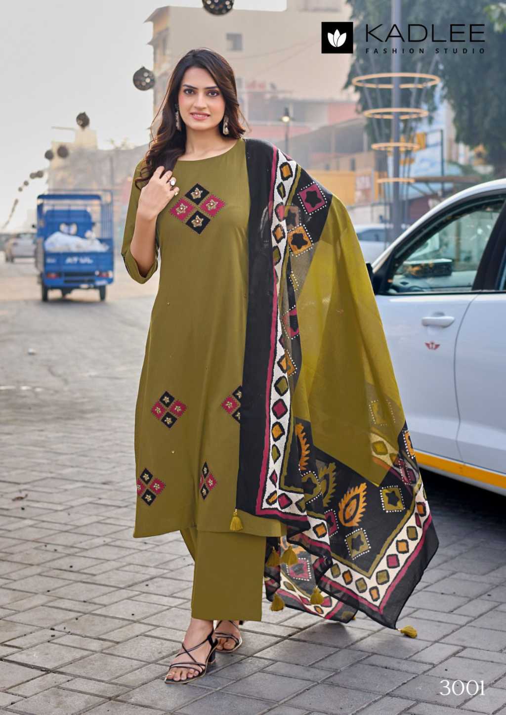 Kadlee Varuni Cotton Kurti with Dupatta Bottom Catalog 4 Pcs (2) Kadlee Varuni Cotton Kurti with Dupatta Bottom Catalog 4 Pcs - Image 3
